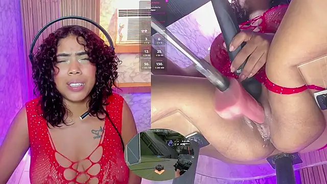 NinaCapelli webcam