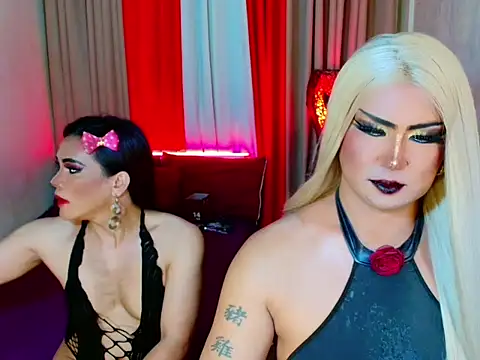 Wildest_Slave_Huntress webcam