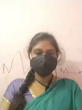 Tamil_Nathiya1 webcam
