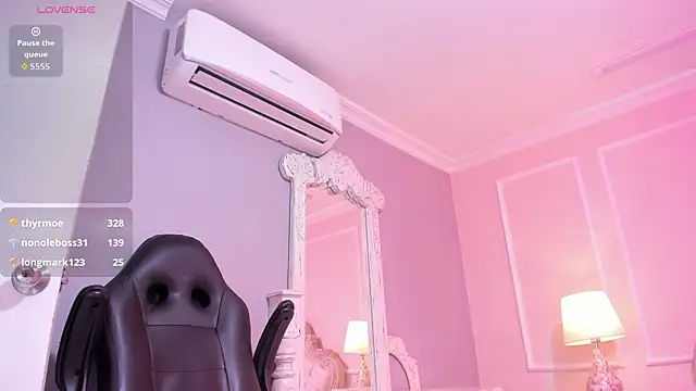 ElaineLaurent webcam