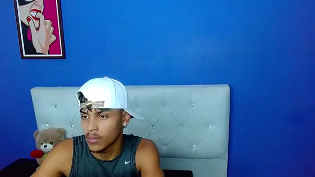 Angel_foxc13 webcam