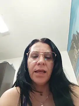 SugarDiamonds live cam on StripChat
