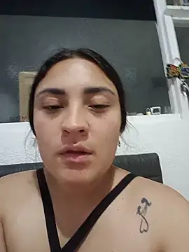 -brendda- live cam on StripChat