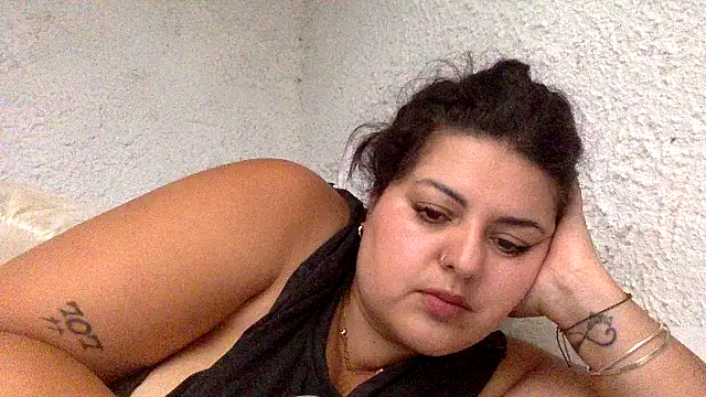 Velvetshadow_48 webcam