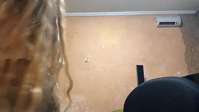 KateVibe_01 live cam on StripChat