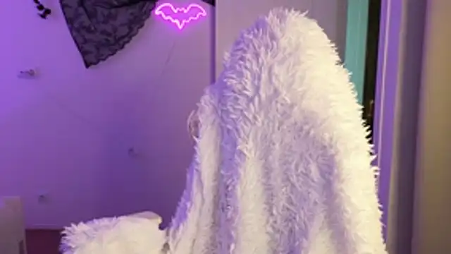 LilithMadden live cam on StripChat