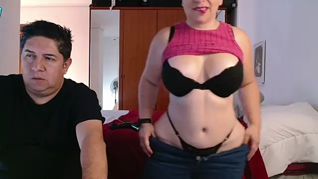 THIAGOEVA live sex cam