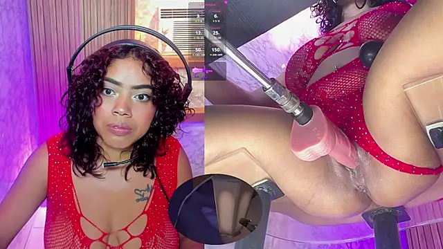 NinaCapelli live cam on StripChat