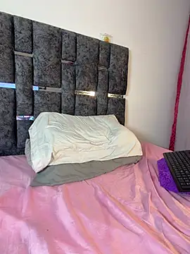 Natasharuso webcam