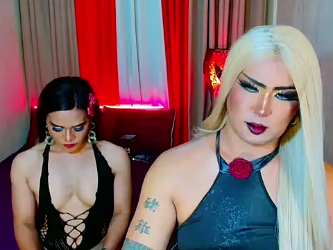 Wildest_Slave_Huntress webcam