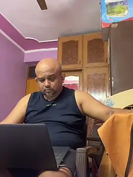 Dick_6inches_Delhi webcam