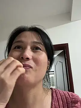buusoom (F milf) - 看屁眼