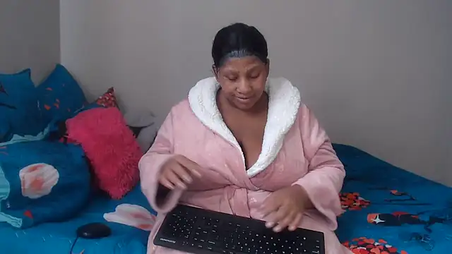 PIXIEBITCHXXX26 webcam