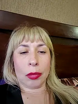 SelinaLovqx webcam