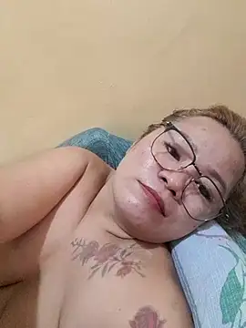 loriepinay46 webcam