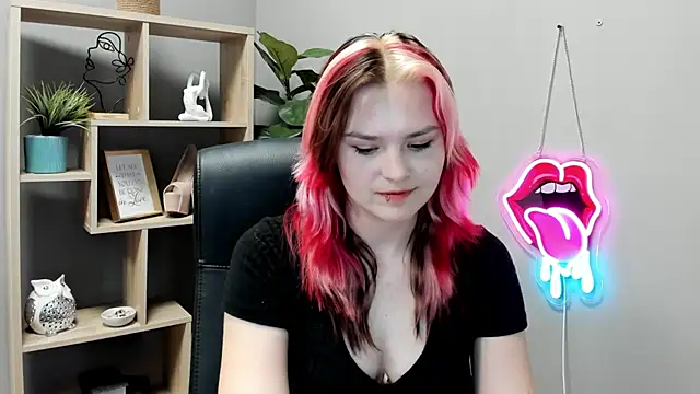 SweetLilyxo webcam
