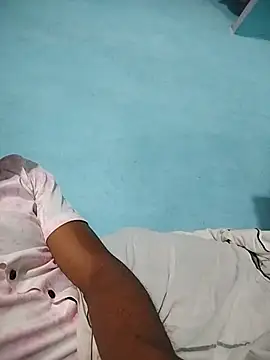 Daddyishere_19 webcam