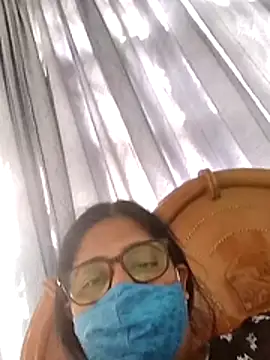 Hina4577 webcam