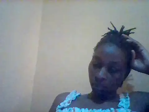 Zinnah_Q webcam