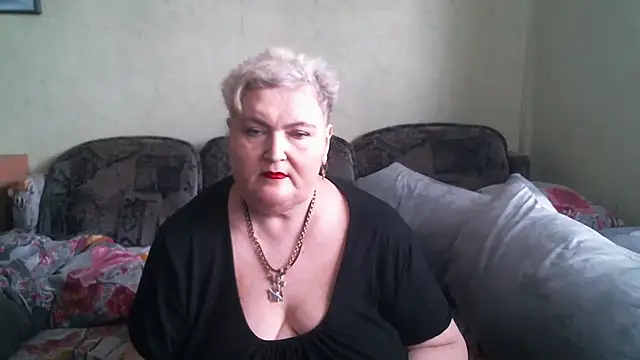 Lana555 live cam on StripChat