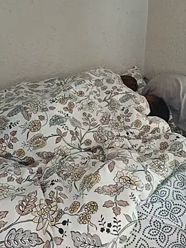 Bootylioustits webcam