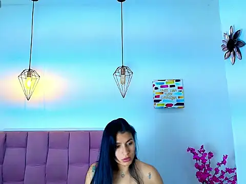 Melannyy__ webcam