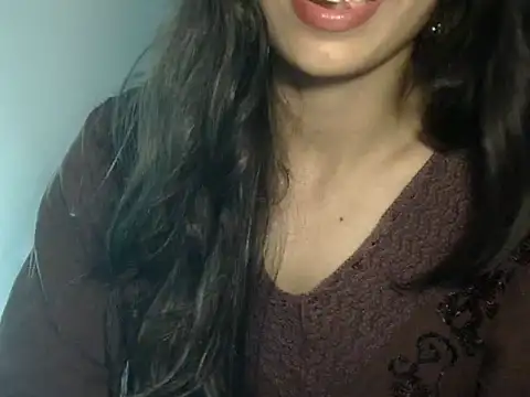 lusty_tanu webcam