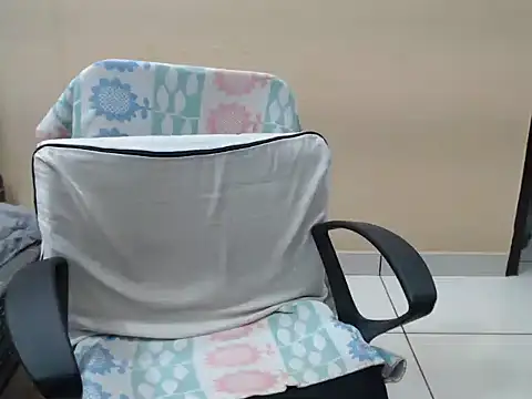 Surjeet_Kaur live sex cam
