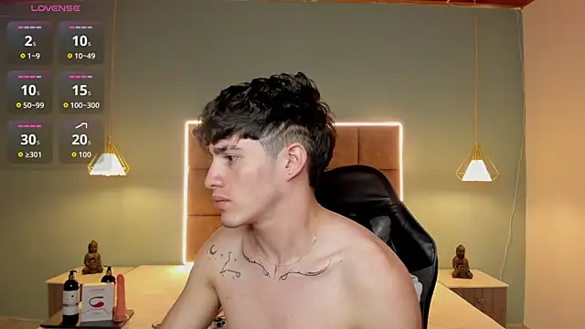 Kaia - Male webcam sex chat