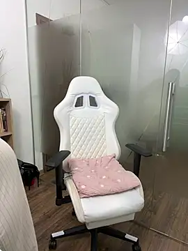 ClaraaJoy webcam