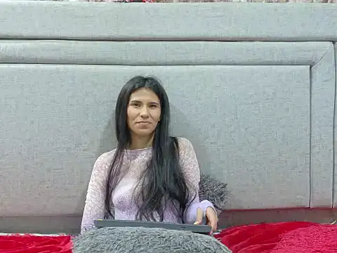 Annitarogers_ webcam