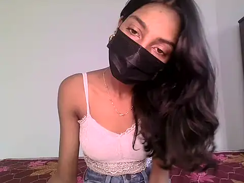 kajalkumariorg (F teen) - boobs show