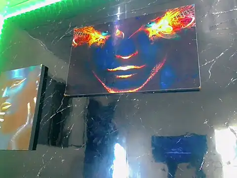 SaramyBigcock webcam
