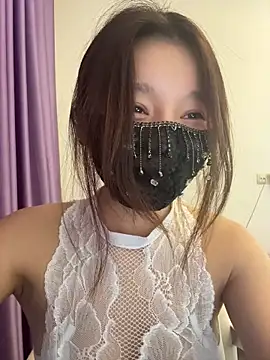 hilili-00 (F young) - 哥哥们,不要免费要求哦--完成目标全裸五分钟后开票