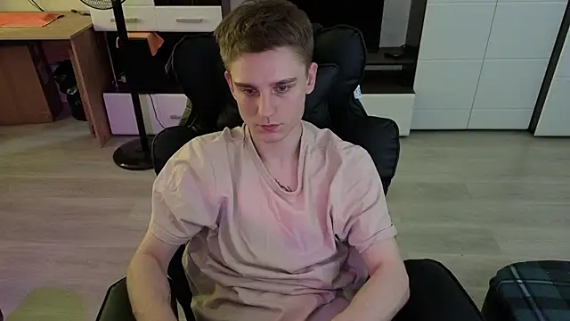 angryzan webcam
