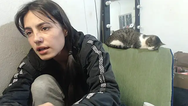 skinny_sweet2411 webcam
