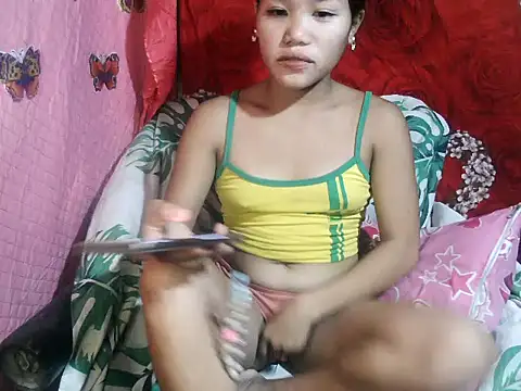 kiffy_miley79 webcam