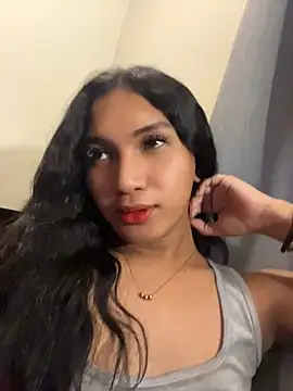 slutty_aki webcam