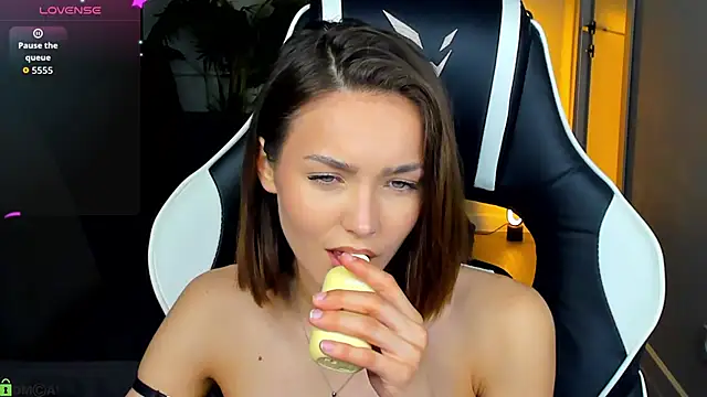 Leslie_Scott webcam