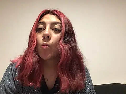 Emma_Cut webcam