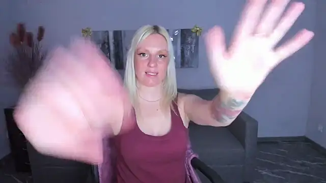Lisa_Merritt webcam