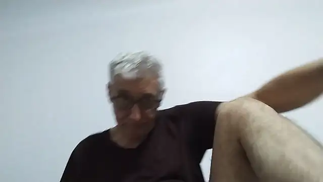 BIGUNCUTHARDCOCK webcam