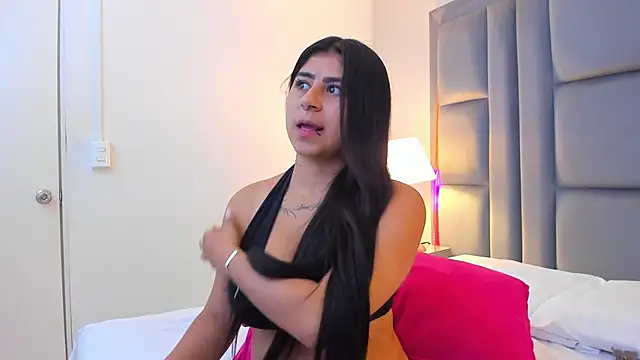 ScarletJons webcam