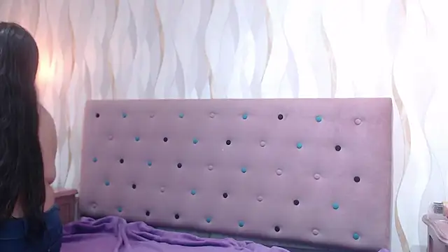 VickyAndrews webcam