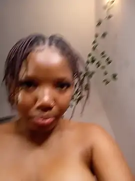 Sexydivah18 webcam