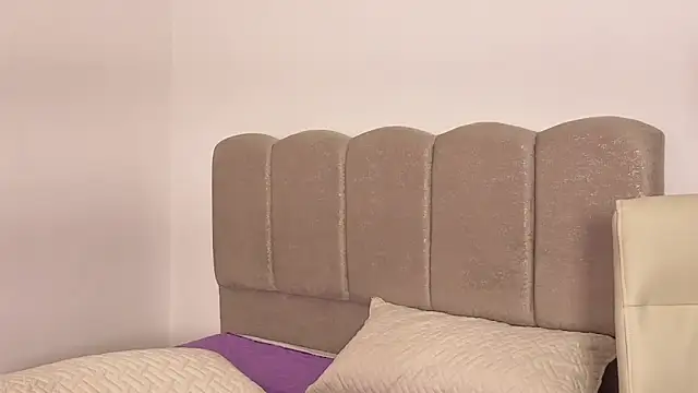 zoemoon1_ webcam