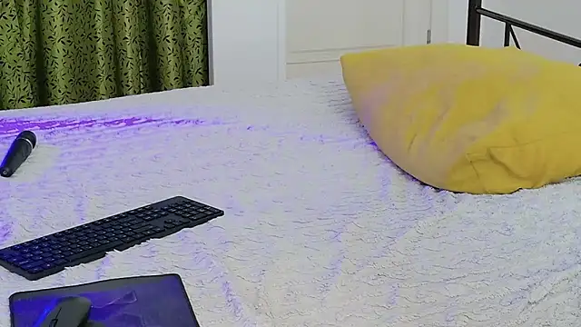 VioletCatt webcam