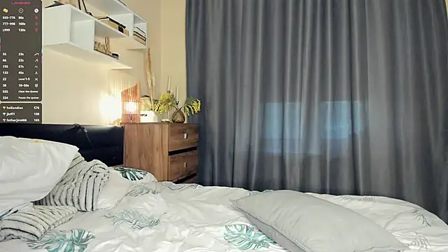 MaryJacksoon webcam