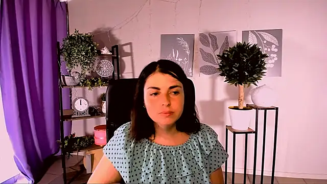 MartaEdams webcam