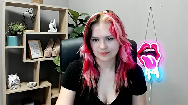 SweetLilyxo webcam